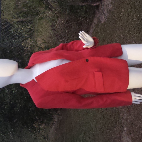 Banana Republic Ladies Bright Red Lux (1) Button Blazer/Jacket - Picture 13 of 17